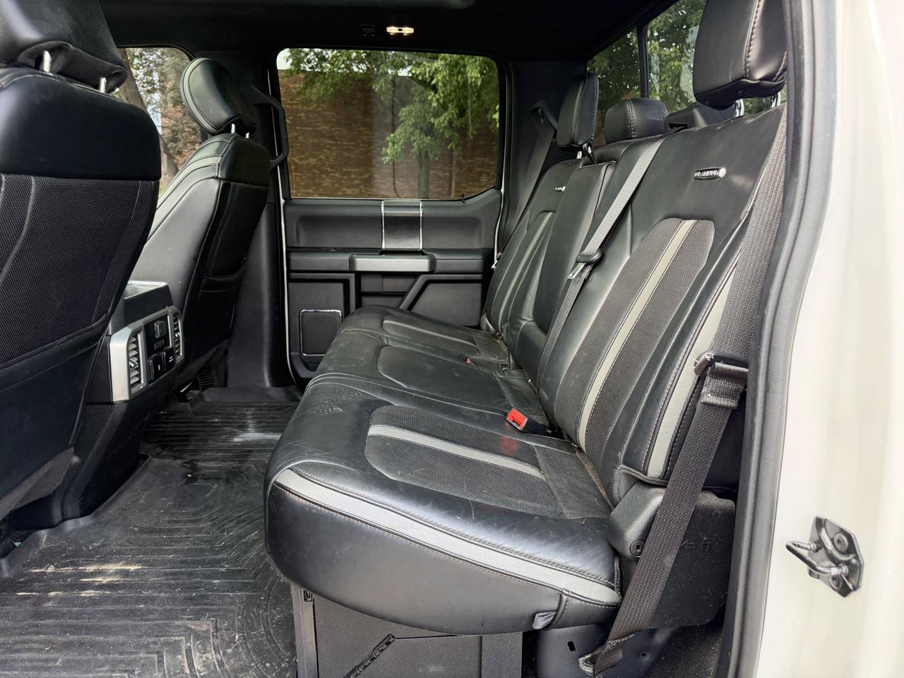 Used 2019 Ford F350 Platinum w/ Platinum Ultimate Package AWD/4WD image 11