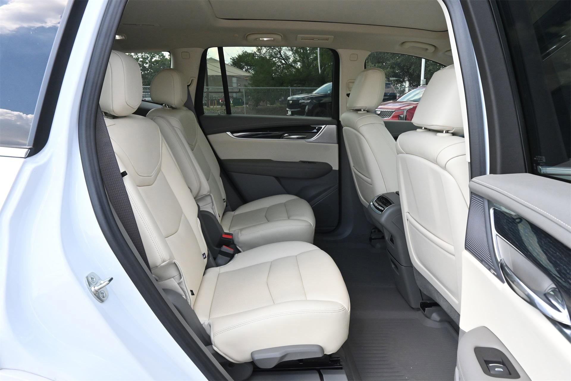 New 2025 Cadillac XT6 Premium Luxury w/ Technology Package image 25