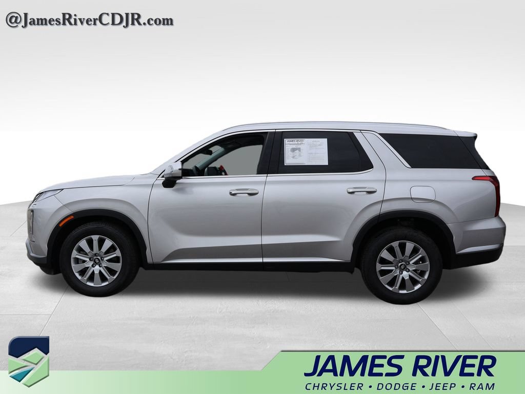 Used 2025 Hyundai Palisade SEL FWD image 2