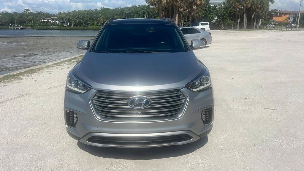 Used 2017 Hyundai Santa Fe Limited AWD/4WD image 4