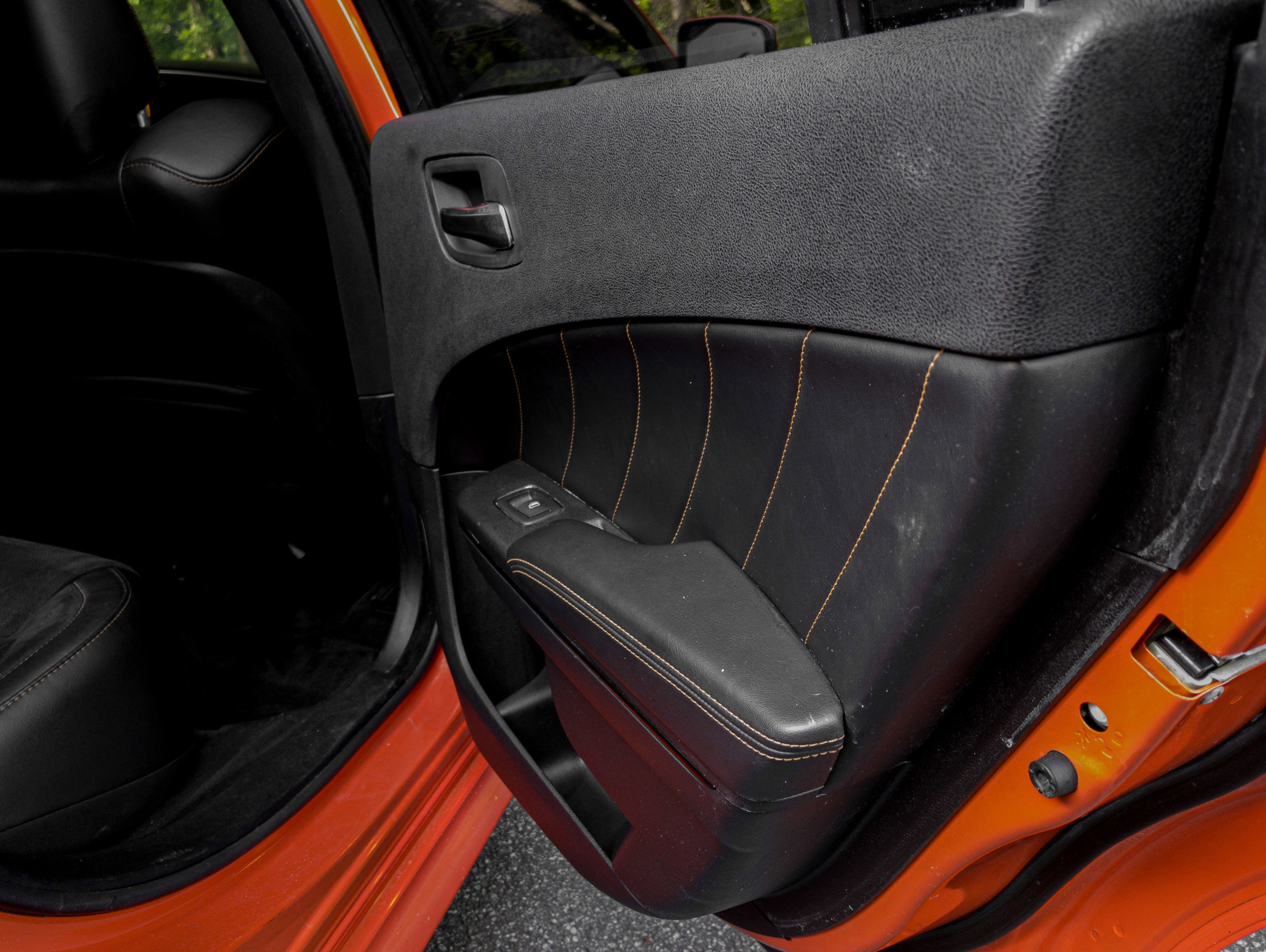 Used 2018 Dodge Charger R/T image 18