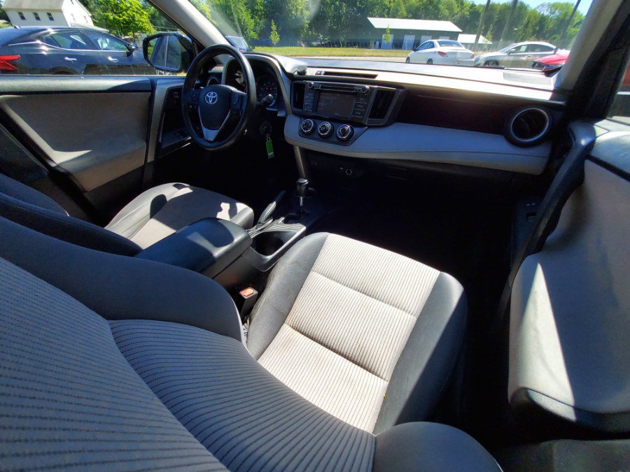 Used 2015 Toyota RAV4 LE AWD/4WD image 11
