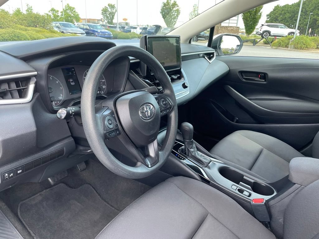 Used 2024 Toyota Corolla LE FWD image 9