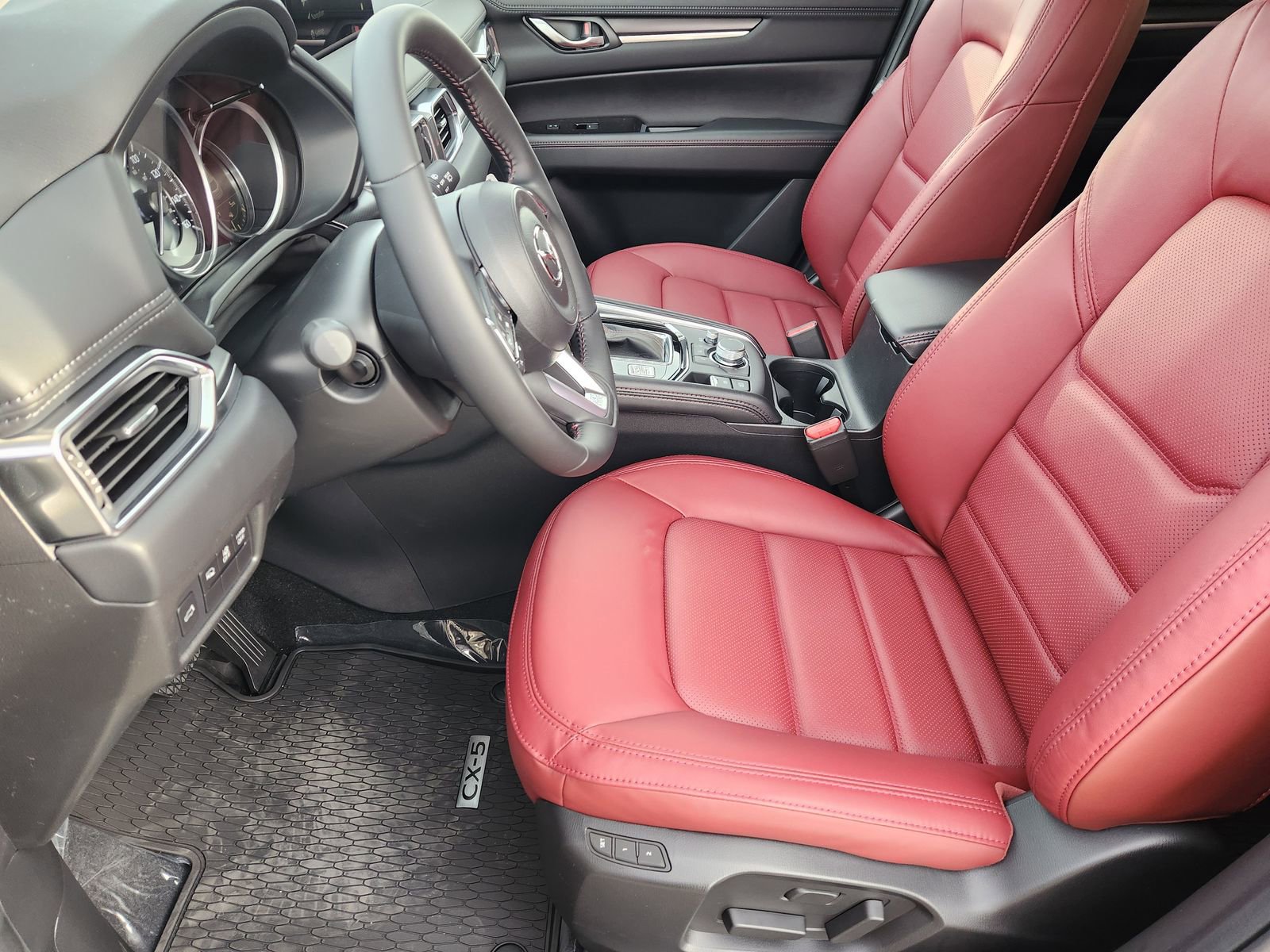 New 2025 MAZDA CX-5 Carbon Edition image 14