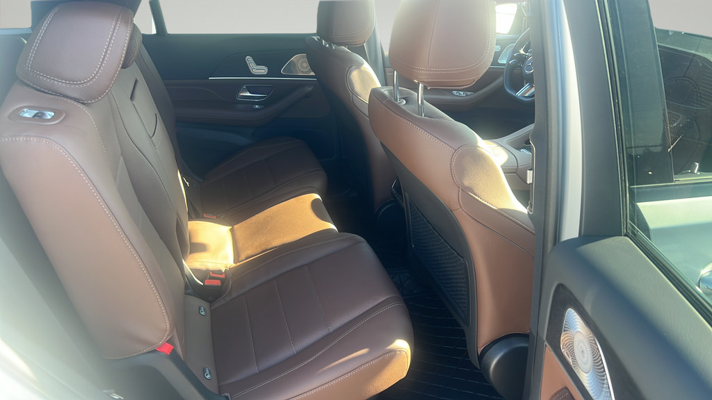 Used 2025 Mercedes-Benz GLS 450 4MATIC image 22