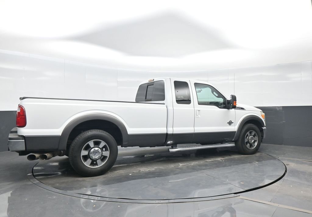 Used 2011 Ford F250 Lariat w/ Lariat Interior Pkg image 2