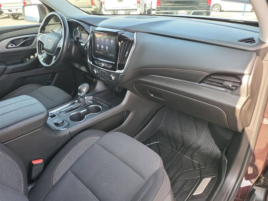 Used 2021 Chevrolet Traverse LT FWD image 20