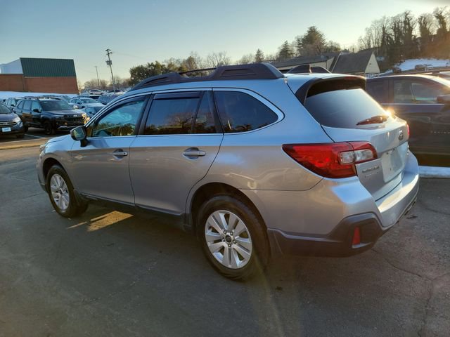 Used 2018 Subaru Outback 2.5i Premium image 5