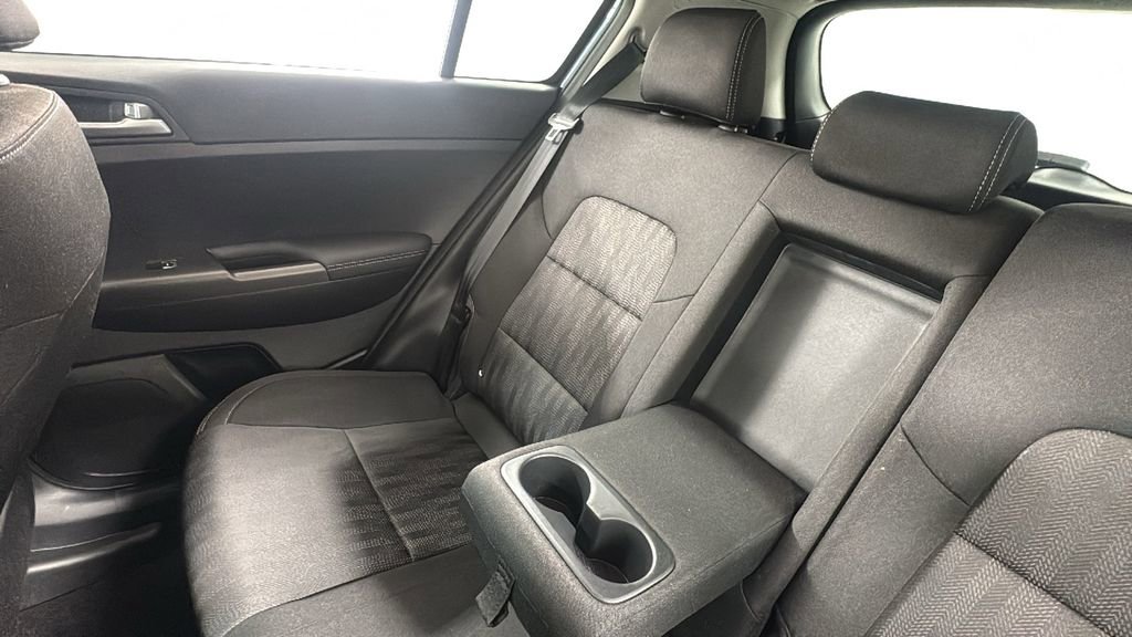 Used 2022 Kia Sportage LX image 14