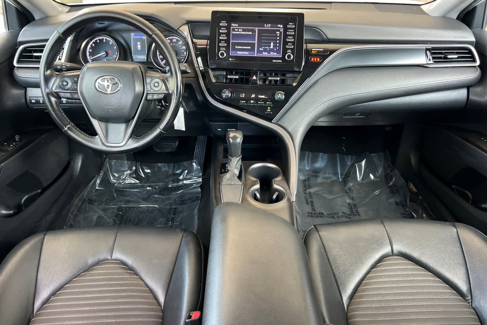 Used 2021 Toyota Camry SE FWD image 3
