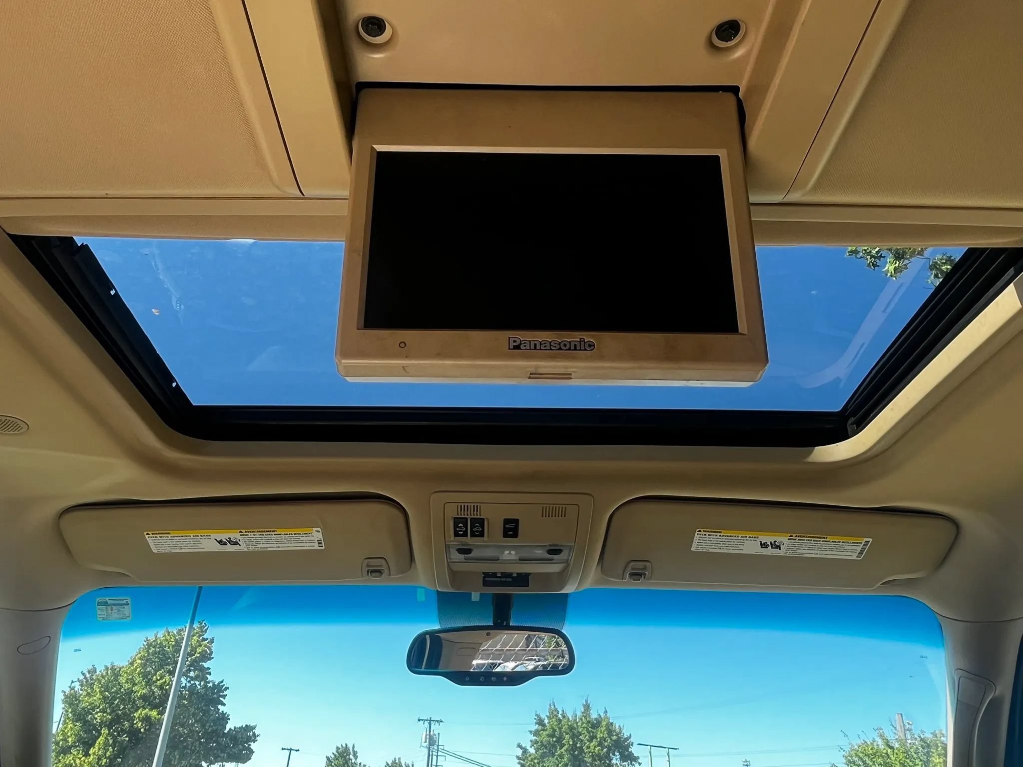 Used 2012 GMC Yukon XL Denali AWD/4WD image 13