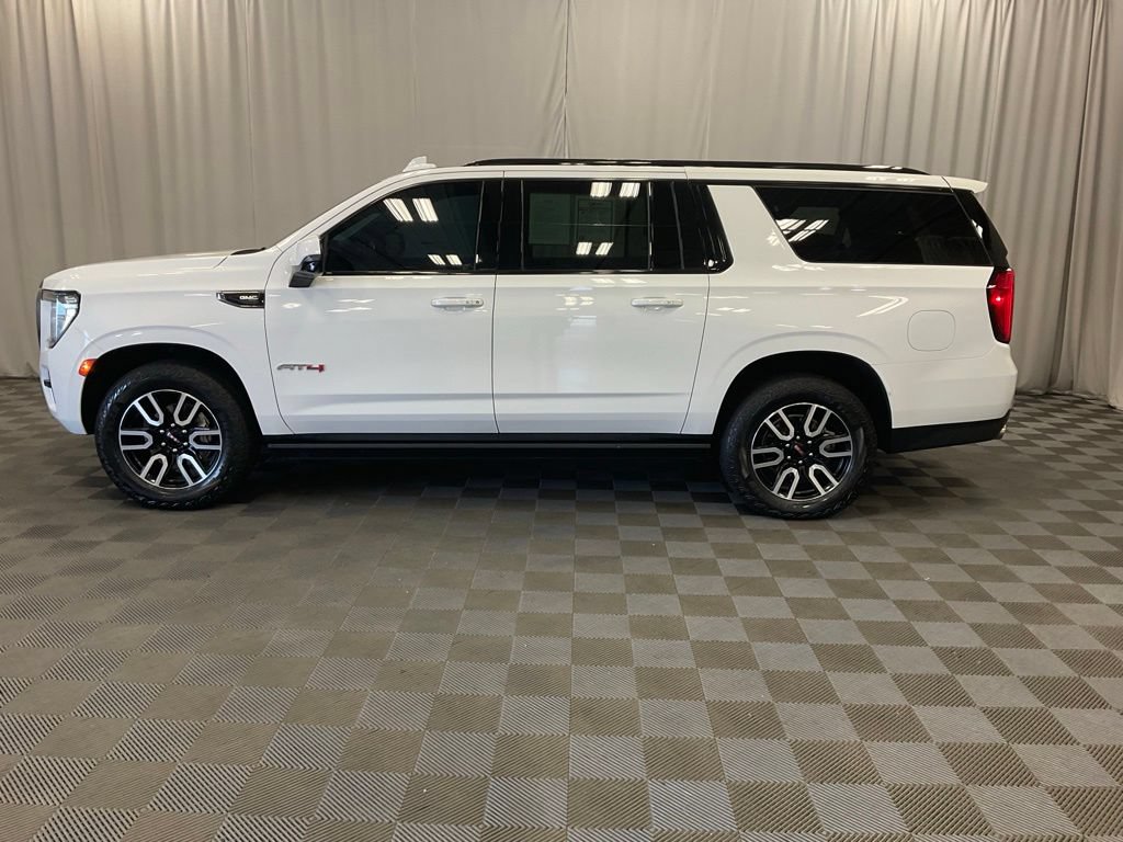 Used 2024 GMC Yukon XL AT4 w/ AT4 Premium Package AWD/4WD image 14