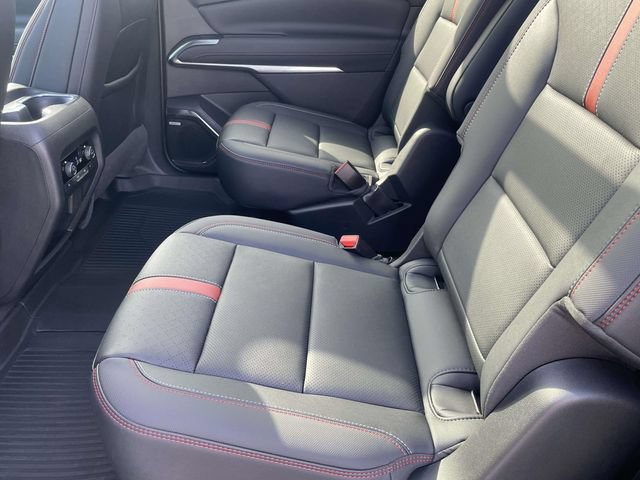 Used 2024 Chevrolet Traverse RS AWD/4WD image 12