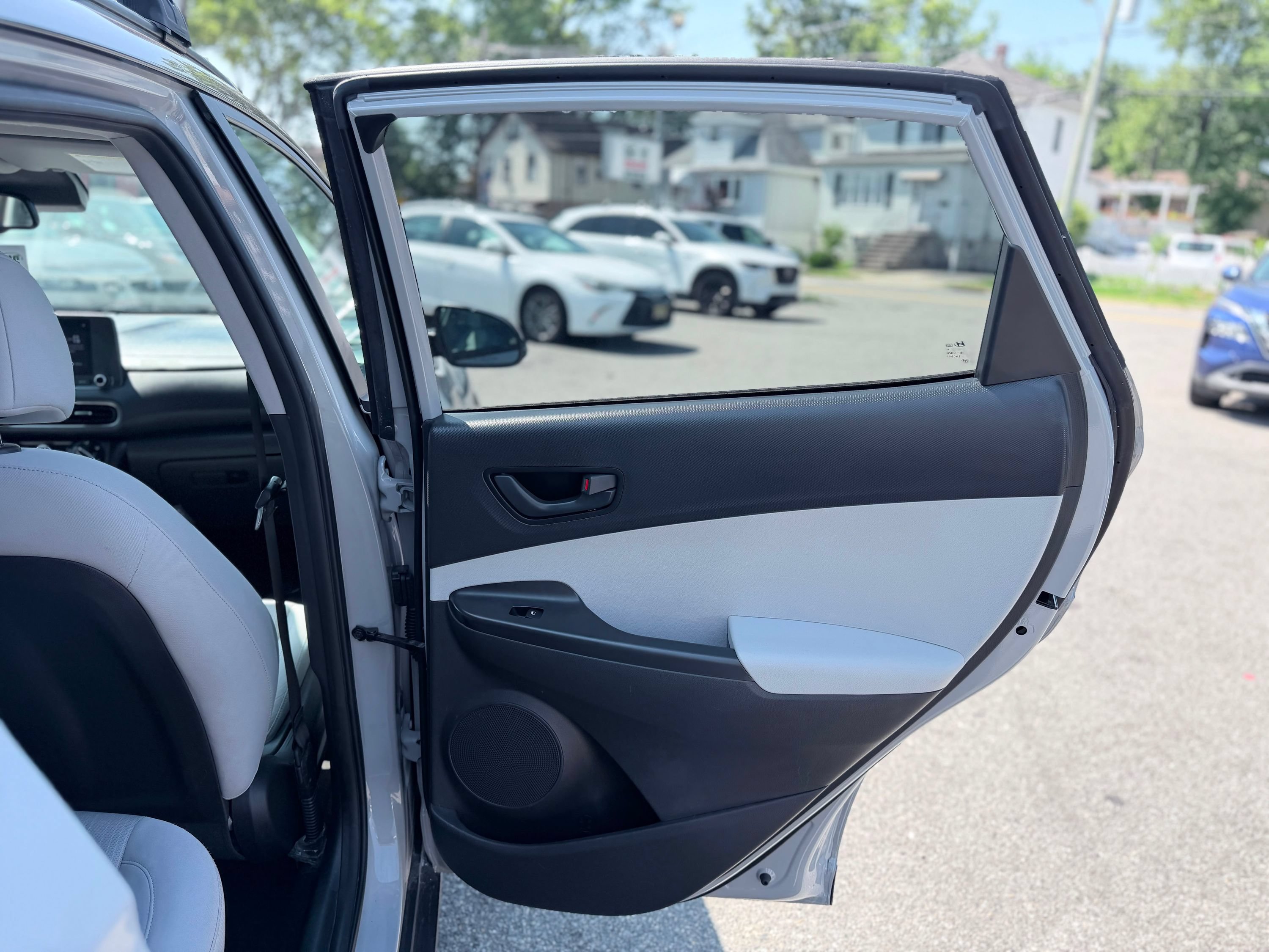 Used 2022 Hyundai Kona SEL AWD/4WD image 19