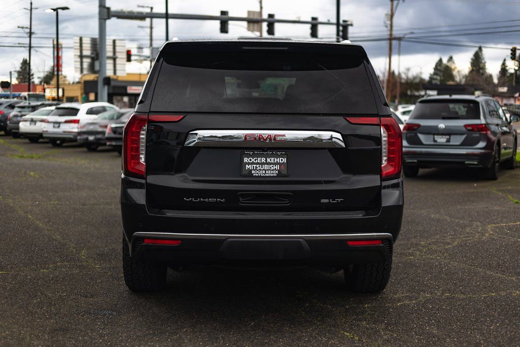 Used 2023 GMC Yukon XL SLT AWD/4WD image 8