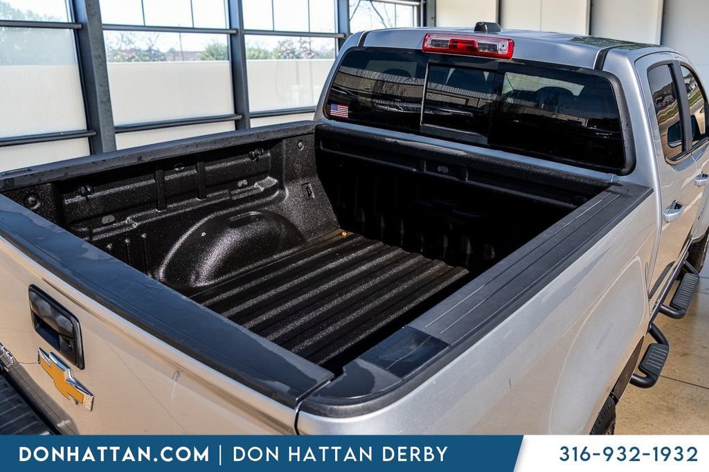 Used 2017 Chevrolet Colorado LT w/ LT Convenience Package RWD image 26