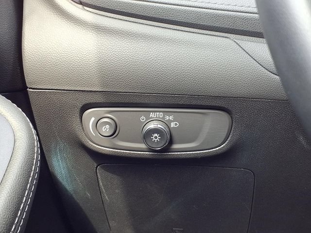 Certified 2025 Buick Encore GX Preferred FWD image 16