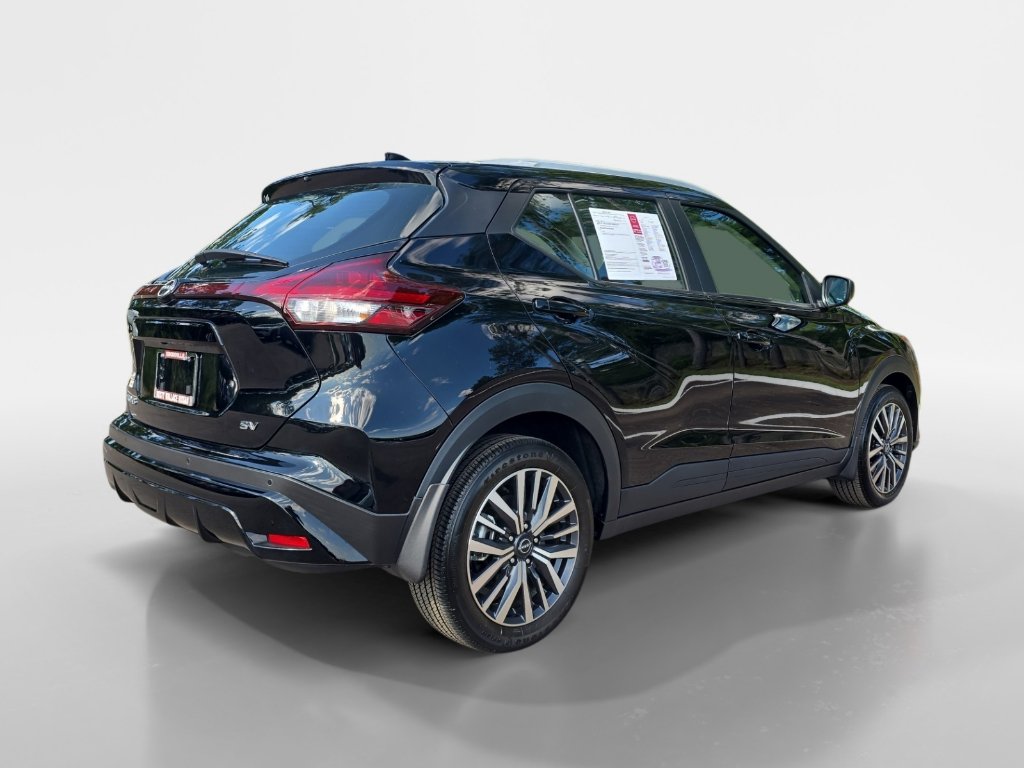 Certified 2024 Nissan Kicks SV image 5