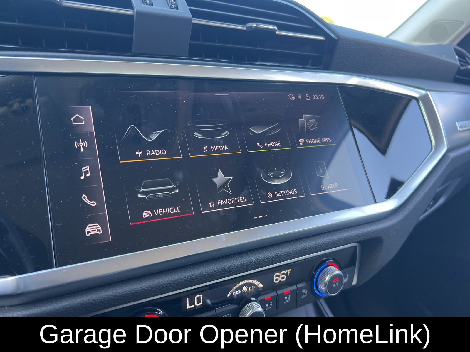 Used 2024 Audi Q3 2.0T Premium Plus image 19