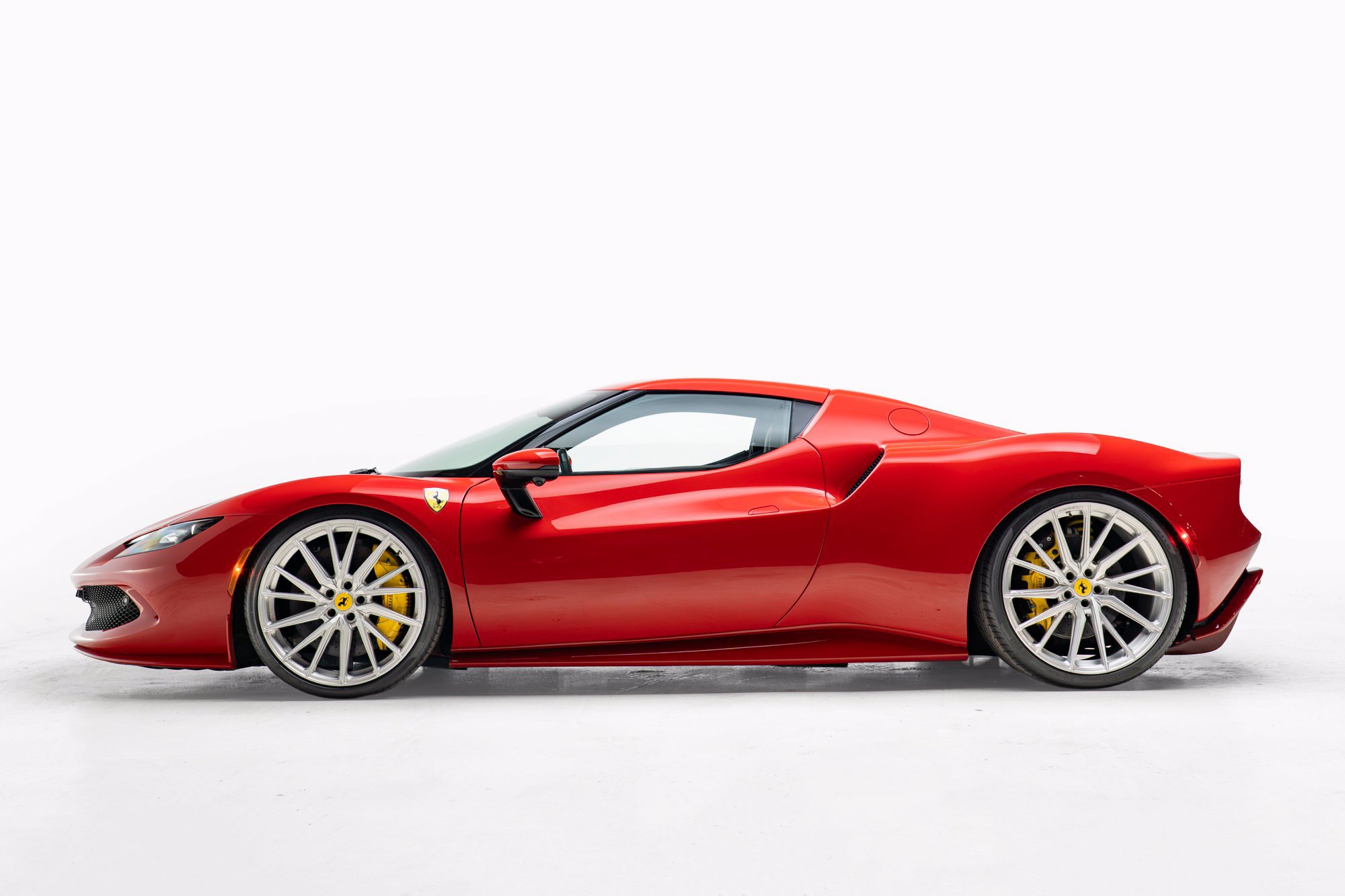 Used 2023 Ferrari 296 GTB RWD image 11