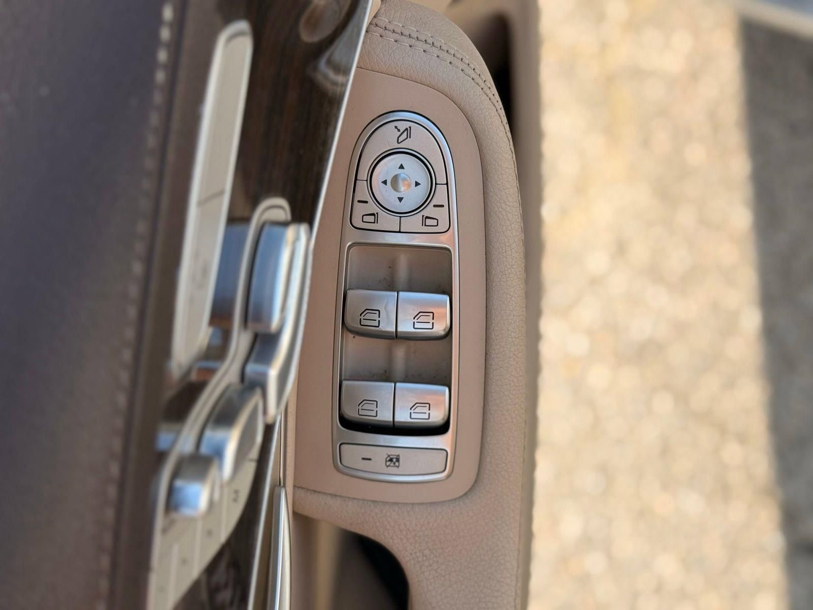 Used 2015 Mercedes-Benz C 300 4MATIC Sedan image 19