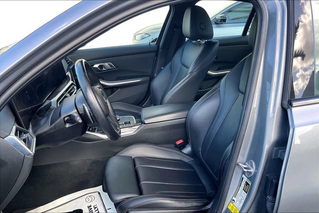 Used 2023 BMW 330i Sedan w/ M Sport Package RWD image 23