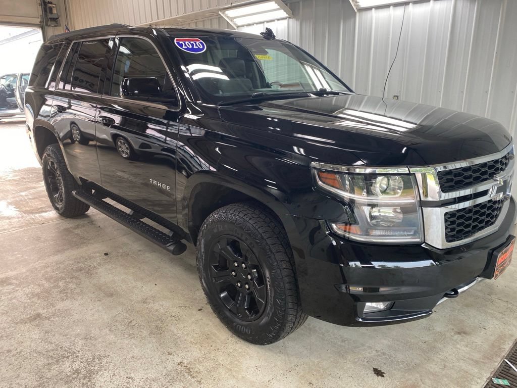 Used 2020 Chevrolet Tahoe LT w/ Luxury Package AWD/4WD image 4
