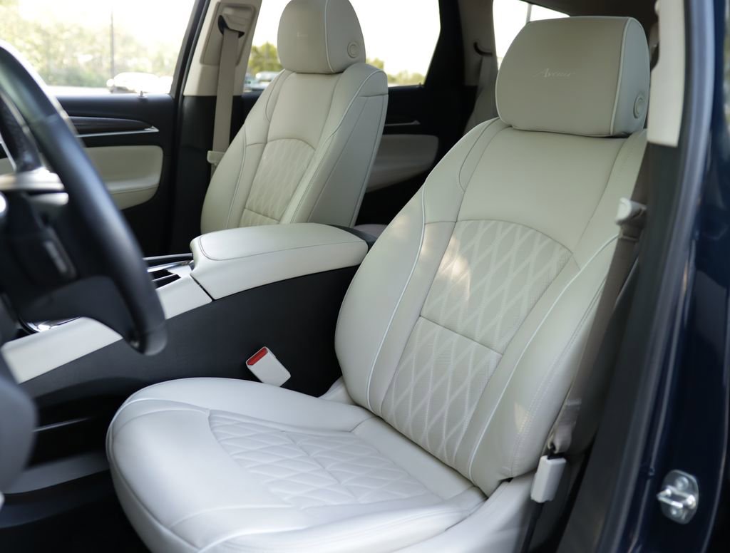 Used 2024 Buick Enclave Avenir w/ Avenir Technology Package FWD image 24