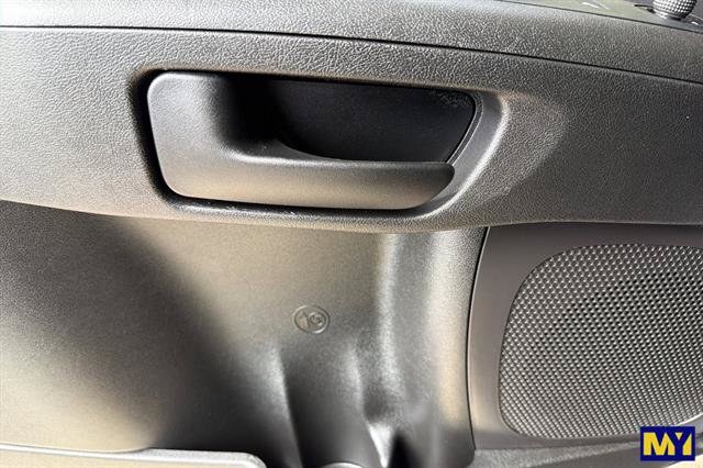 Used 2024 RAM ProMaster 2500 w/ Safety Group FWD image 11