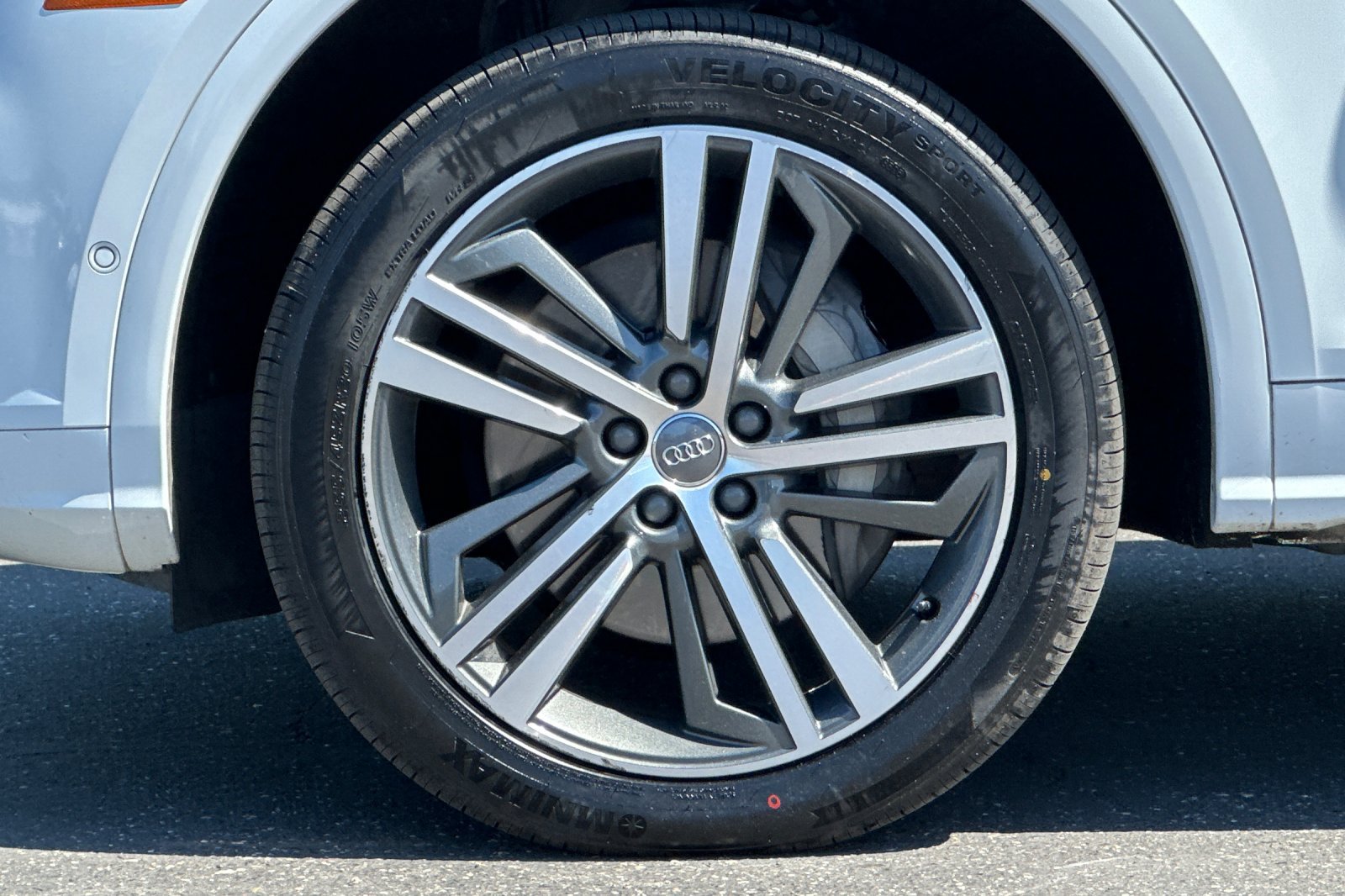 Used 2020 Audi Q5 e Prestige w/ Prestige Package AWD/4WD image 26