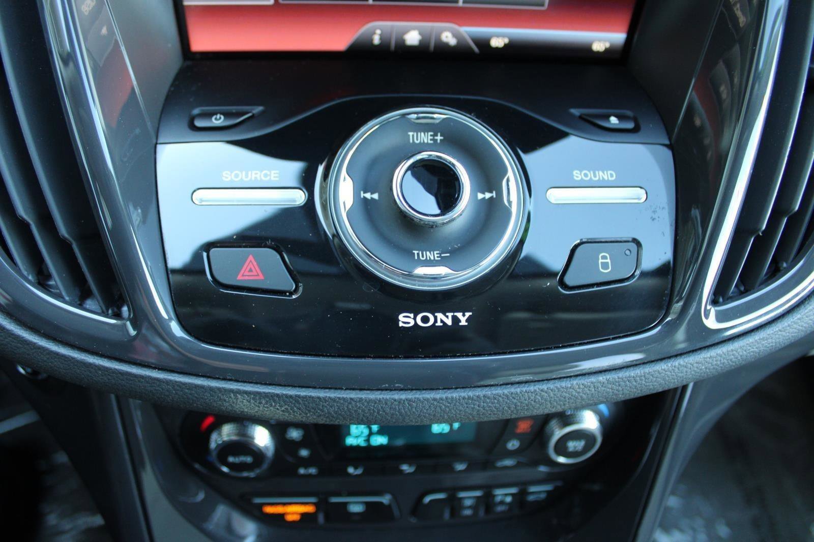 Used 2015 Ford Escape Titanium w/ Equipment Group 301A image 20