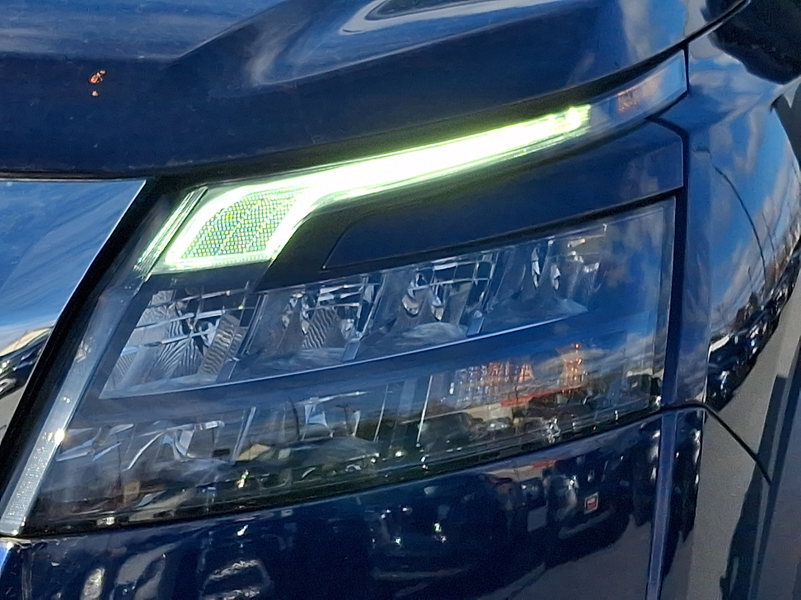 Certified 2024 Nissan Pathfinder SV w/ SV Premium Package image 10