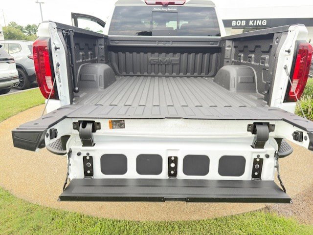 New 2025 GMC Sierra 1500 AT4 w/ AT4 Premium Package AWD/4WD image 10