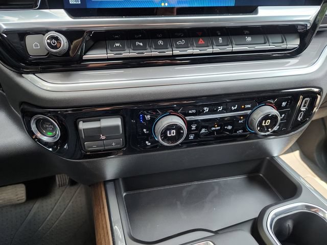 New 2026 Chevrolet Silverado 1500 High Country w/ High Country Premium Package AWD/4WD image 29