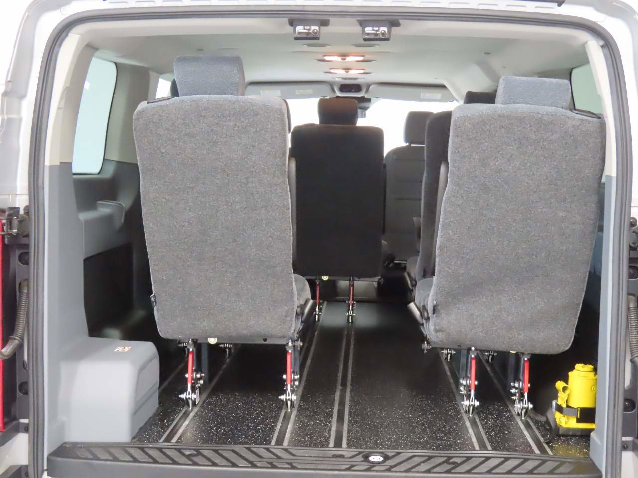 Used 2018 Ford Transit 150 XLT RWD image 18
