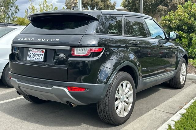 Used 2017 Land Rover Range Rover Evoque SE AWD/4WD image 5