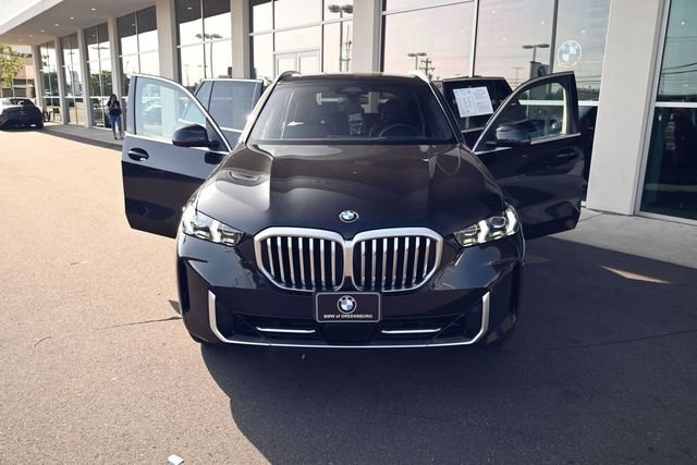 Used 2024 BMW X5 xDrive40i w/ Premium Package AWD/4WD image 30