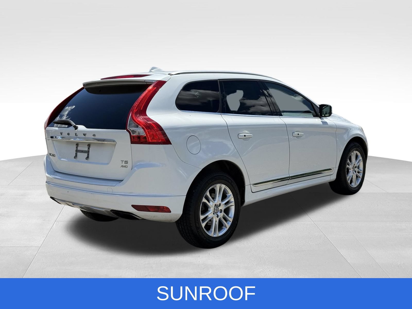 Used 2015 Volvo XC60 T5 AWD/4WD image 11