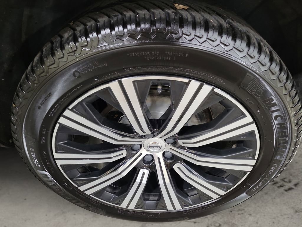 Used 2020 Volvo XC90 T8 Inscription image 10