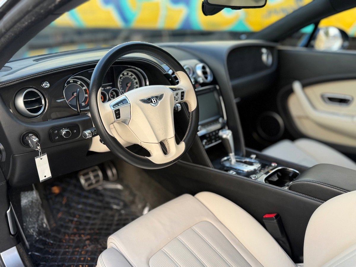 Used 2014 Bentley Continental GT V8 S image 17