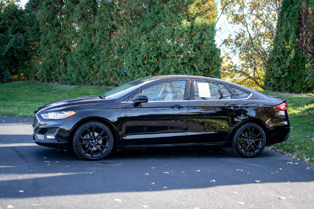 Used 2019 Ford Fusion SE w/ Equipment Group 151A FWD image 8