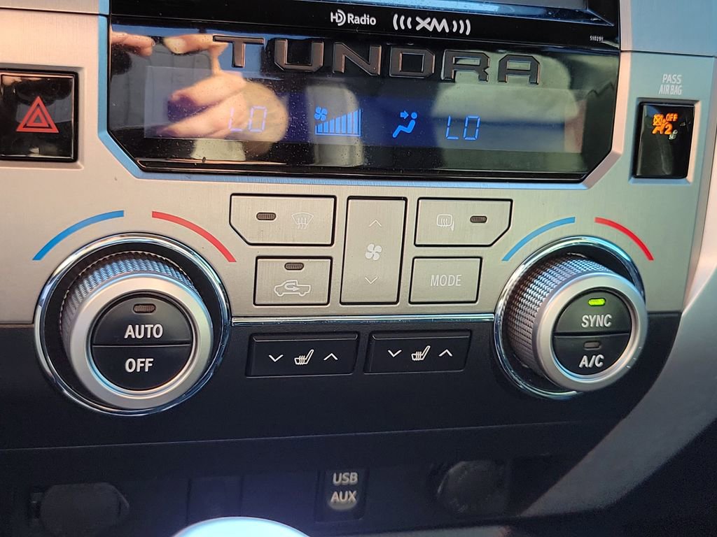 Used 2018 Toyota Tundra Limited w/ Limited Premium Package image 25