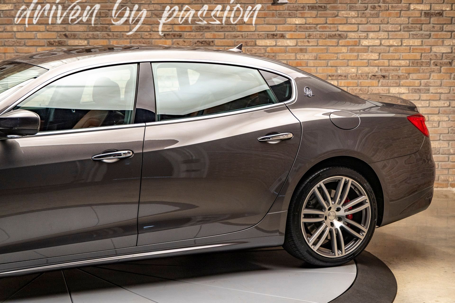 Used 2017 Maserati Quattroporte S GranLusso Q4 image 13