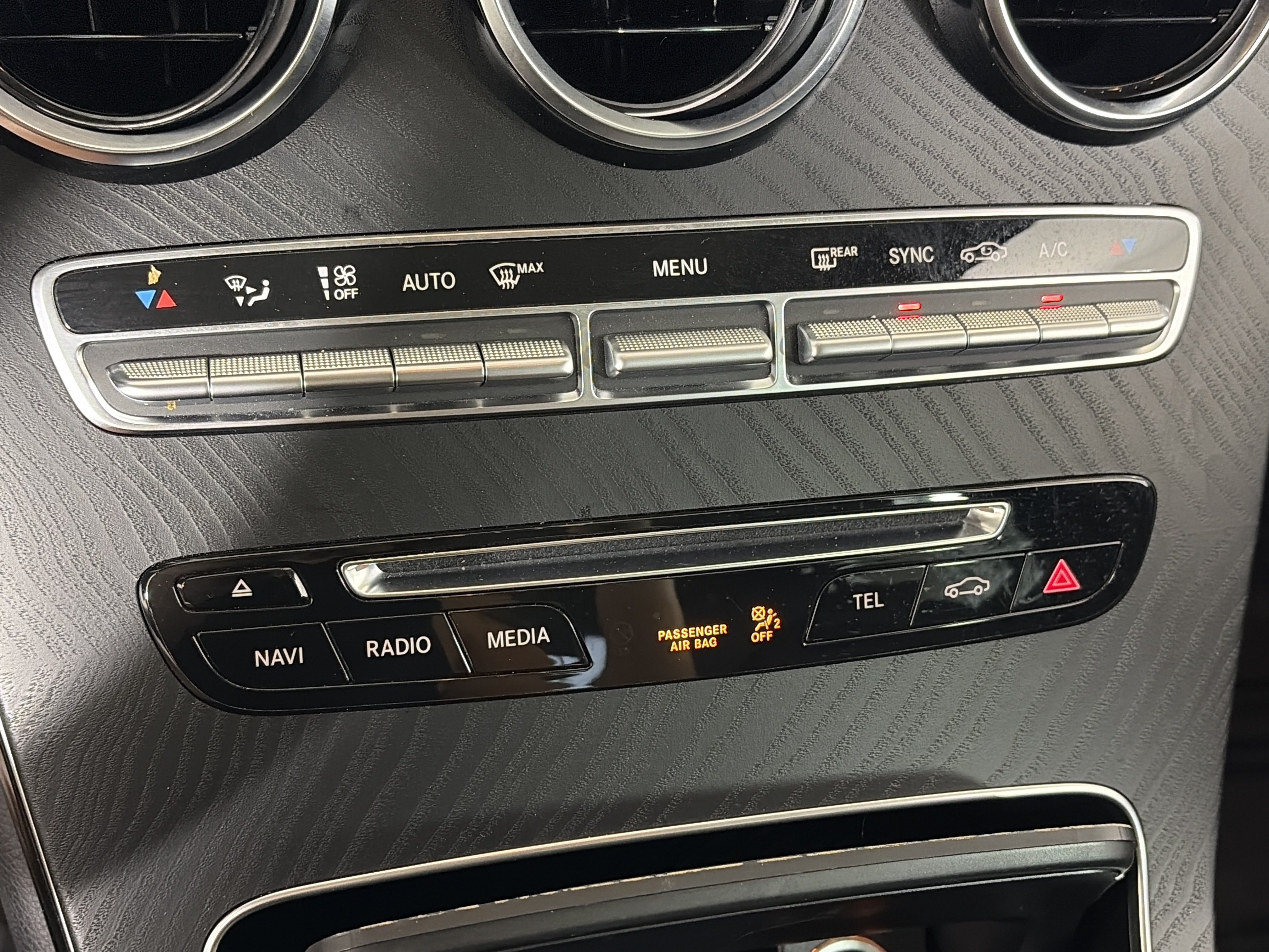 Used 2019 Mercedes-Benz GLC 300 4MATIC image 23