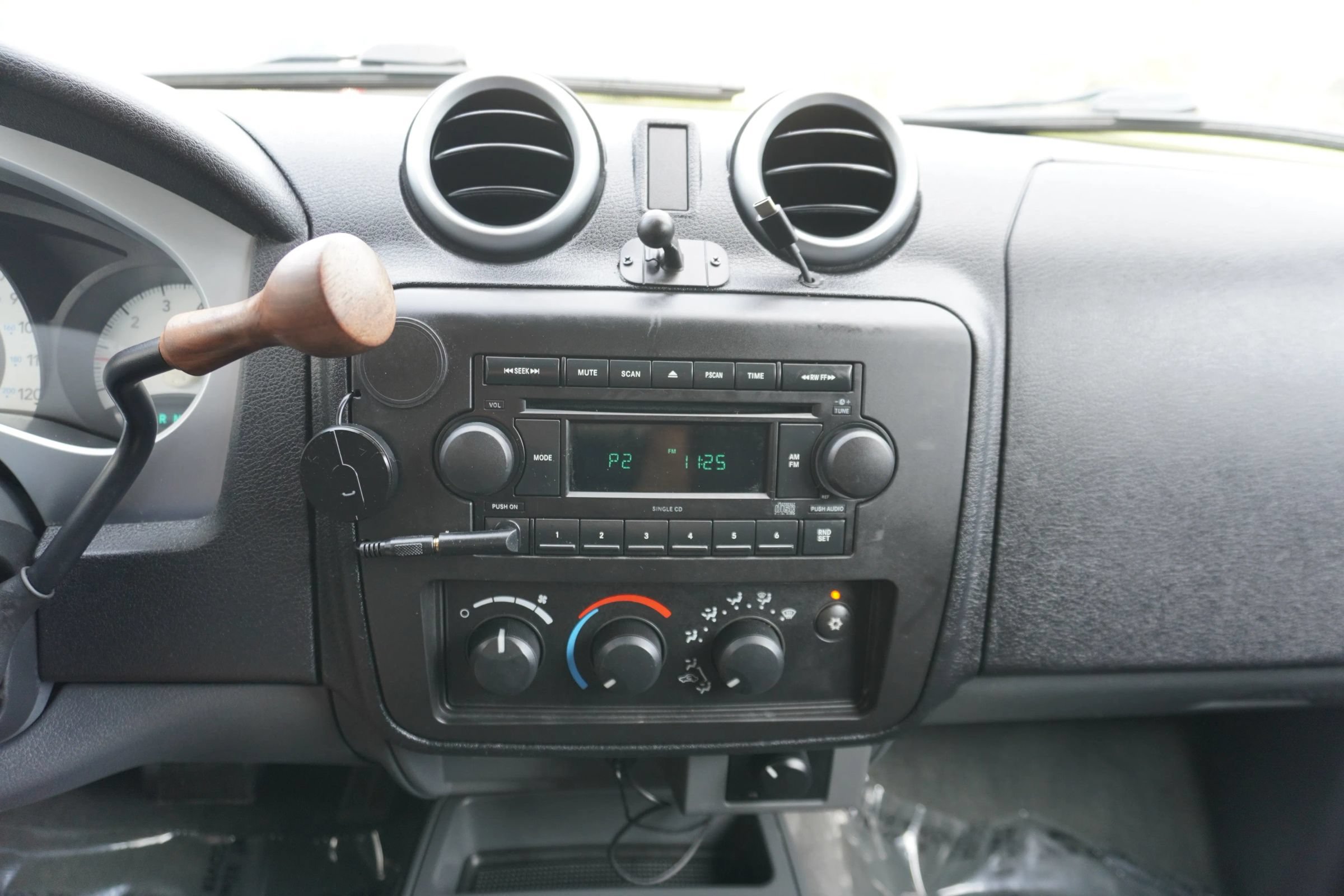 Used 2007 Mitsubishi Raider LS AWD/4WD image 19