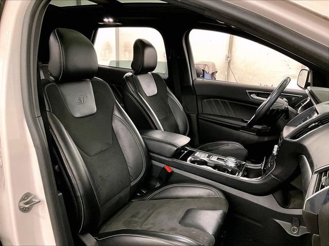 Used 2019 Ford Edge ST w/ Equipment Group 401A AWD/4WD image 7