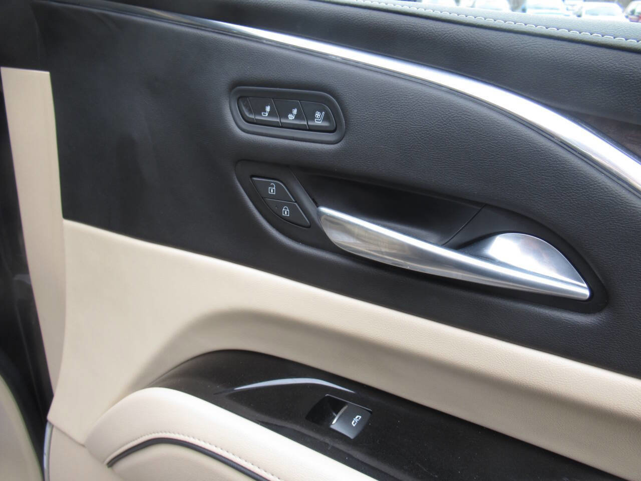 Used 2021 Cadillac Escalade Premium Luxury w/ Driver Assist Tech Package image 8