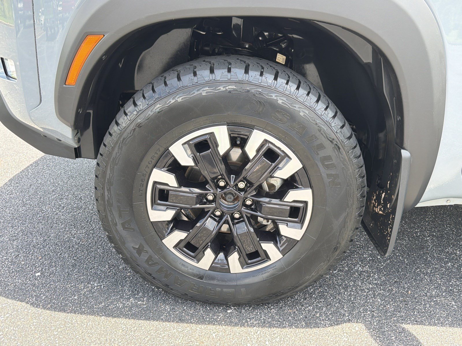 Used 2024 Nissan Frontier PRO-4X w/ Technology Package AWD/4WD image 11