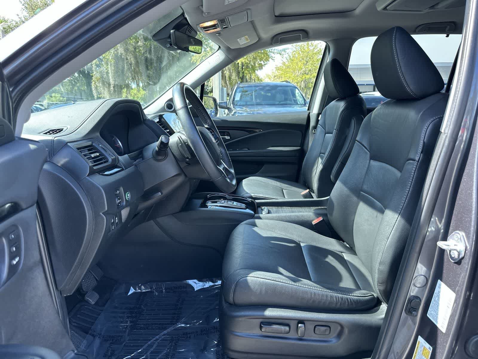 Used 2022 Honda Pilot Touring image 13