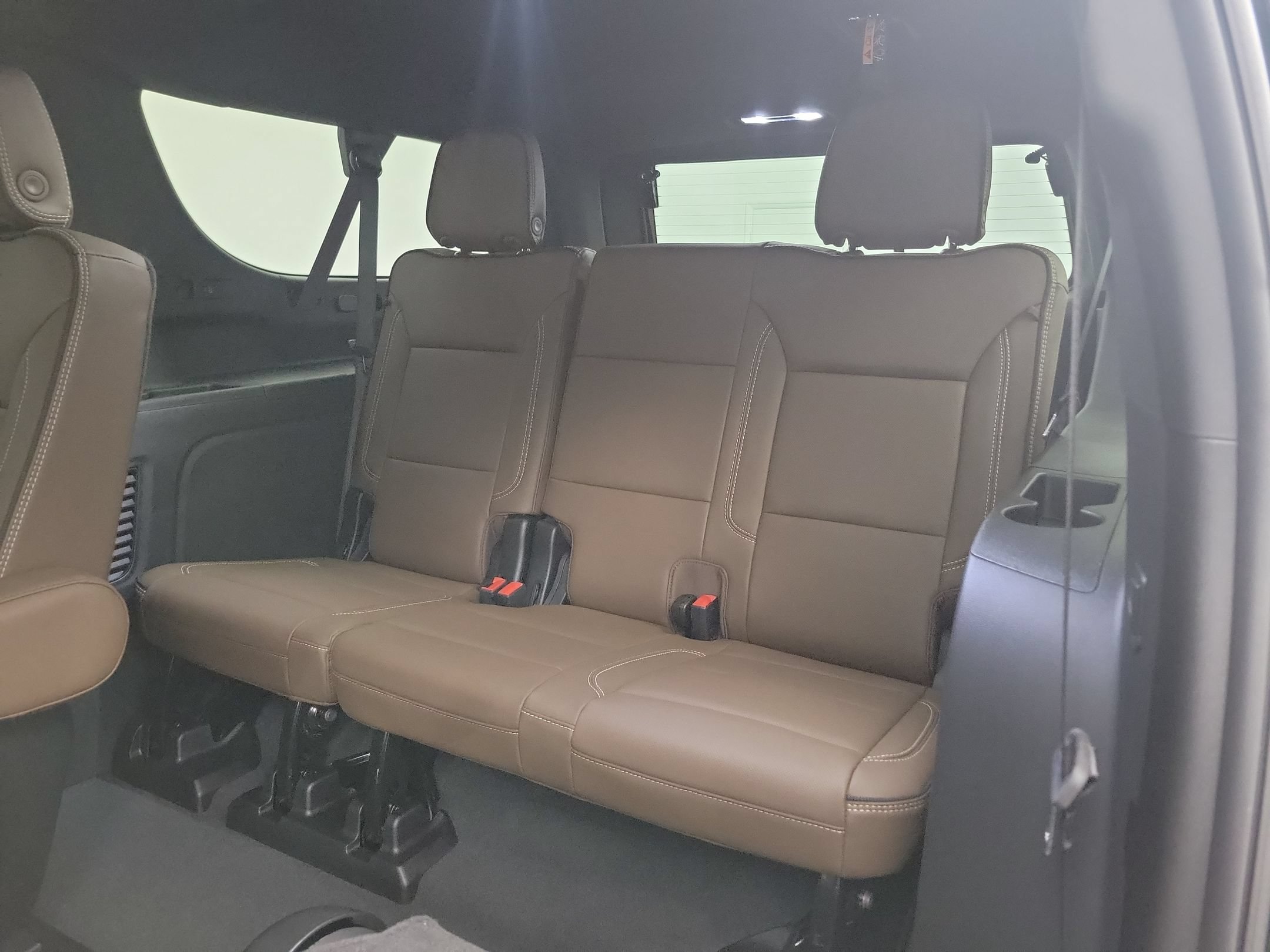 New 2026 Chevrolet Suburban High Country AWD/4WD image 19